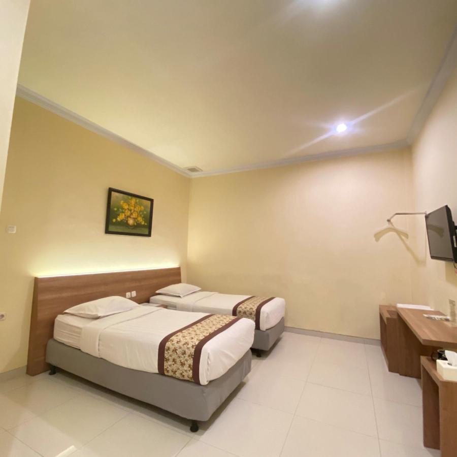 Riverstone Hotel&Cottage Batu  Esterno foto