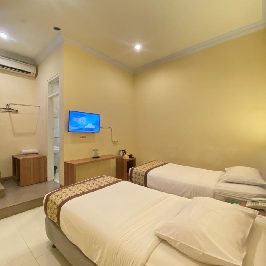 Riverstone Hotel&Cottage Batu  Esterno foto