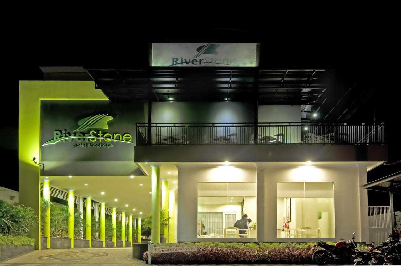 Riverstone Hotel&Cottage Batu  Esterno foto
